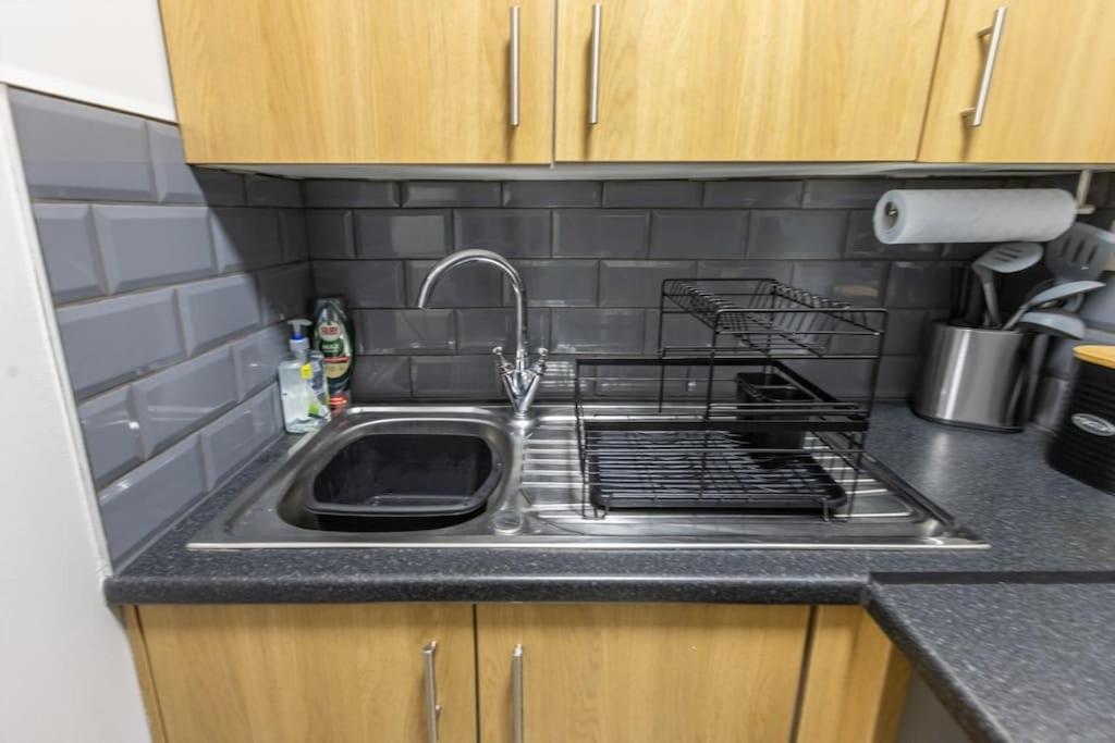 Rugby Coach House, Central Location, 5 Star Rating Exterior photo