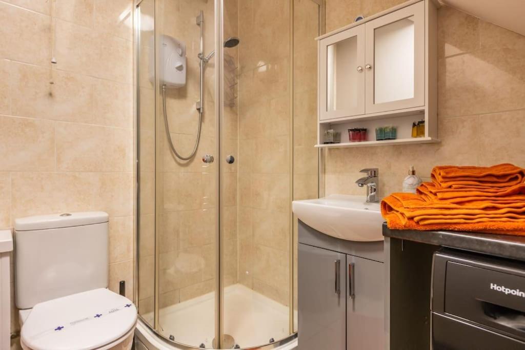 Rugby Coach House, Central Location, 5 Star Rating Exterior photo