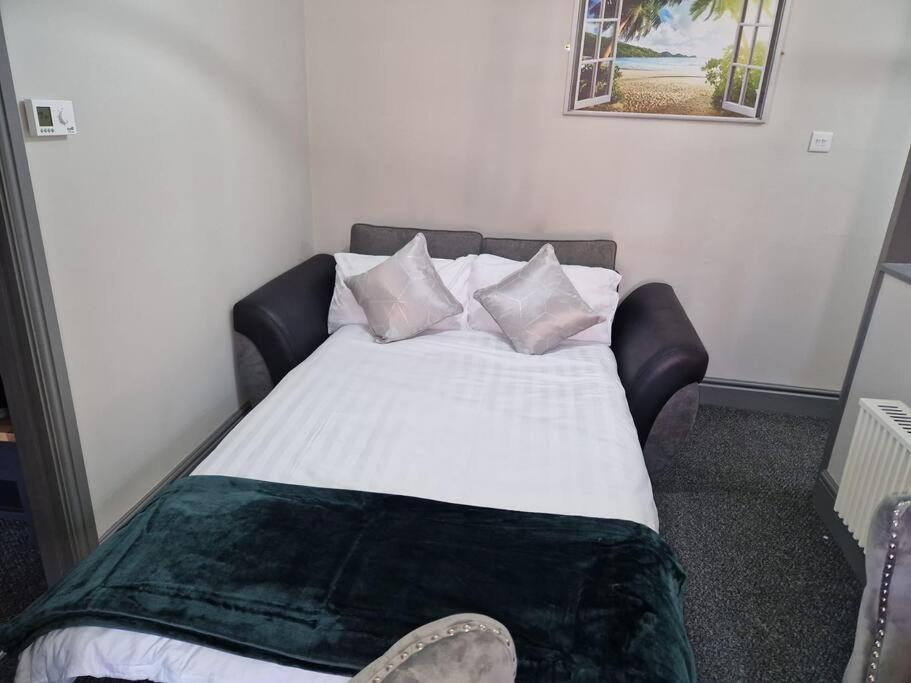 Rugby Coach House, Central Location, 5 Star Rating Exterior photo